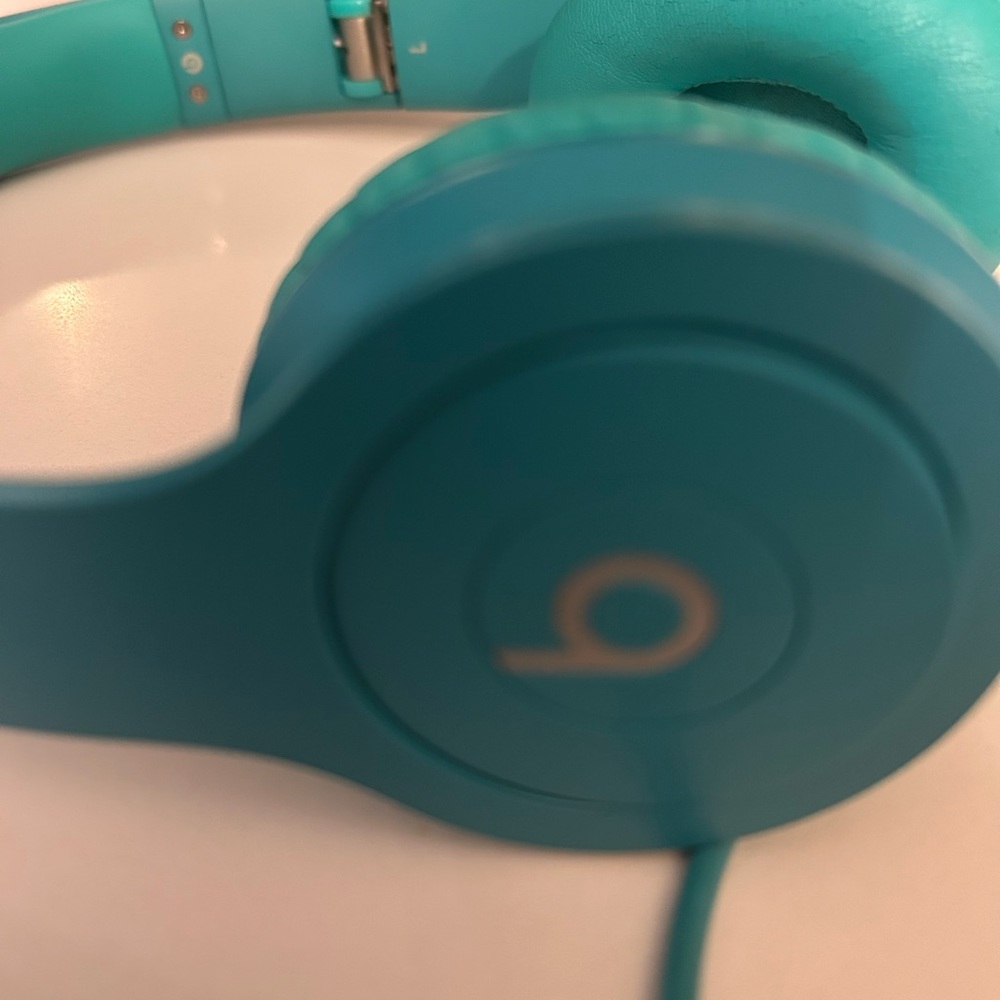Beats By Dre Turquoise Over-Ear Headphones